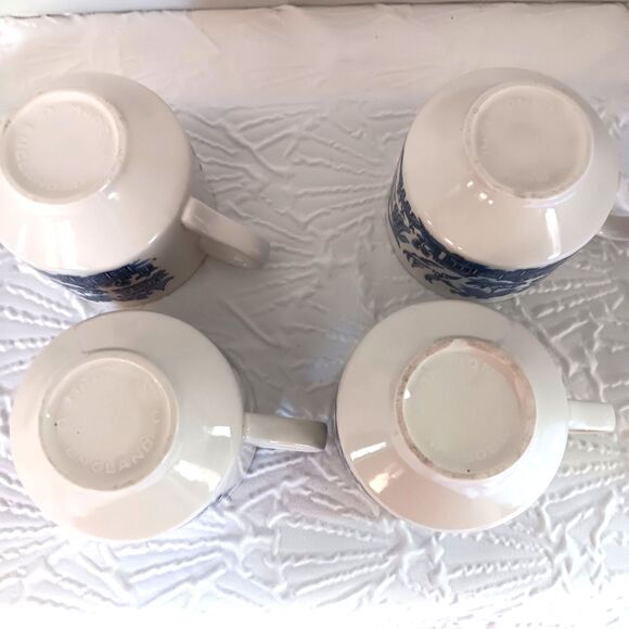 Vtg  Blue Willow Demitasse Cups Set of 4 England Miniature Espresso/Tea C Mark - Picture 6 of 12